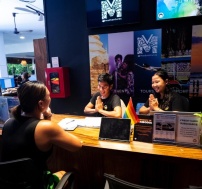 viet-asia-tour-mad-monkey-hostel-phnom-penh (10)
