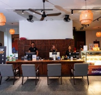 viet-asia-tour-mad-monkey-hostel-phnom-penh (14)