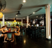 viet-asia-tour-mad-monkey-hostel-phnom-penh (22)
