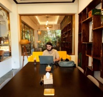 viet-asia-tour-mad-monkey-hostel-phnom-penh (24)