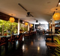 viet-asia-tour-mad-monkey-hostel-phnom-penh (27)