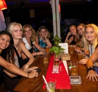 viet-asia-tour-mad-monkey-hostel-phnom-penh (34)