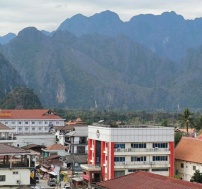 viet-asia-tour-vangvieng-sisavang-mountain-view-hotel (2)