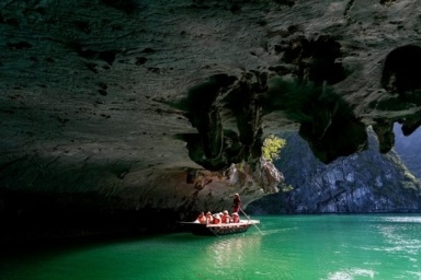 Halong Bay - Trinh Nu cave - Tuan Chau Marina – Hanoi (B, Br)