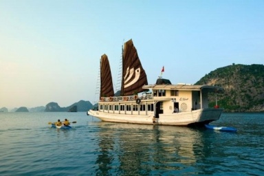 Halong Bay - Dark and Bright Cave – Hanoi (B, Br)