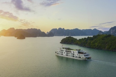 Halong Bay - Dark and Bright Cave - Hai Phong – Hanoi (B, Br)