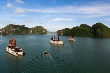 Halong Bay - Sung Sot Cave – Hanoi ( B, Br)