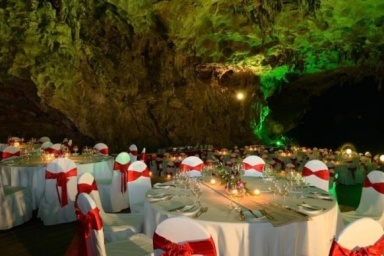 Hanoi - Halong Bay - Tung Sau Pearl Farm - Sung Sot Cave (L, D)