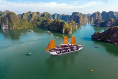 Halong Bay - Ao Ech - Hai Phong – Hanoi (B, Br)