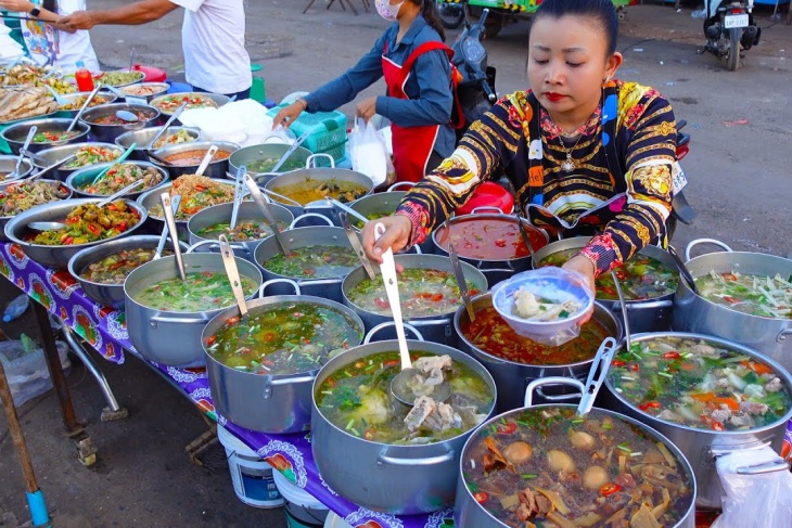 Top 07 Best Local Street Food In Siem Reap, Cambodia