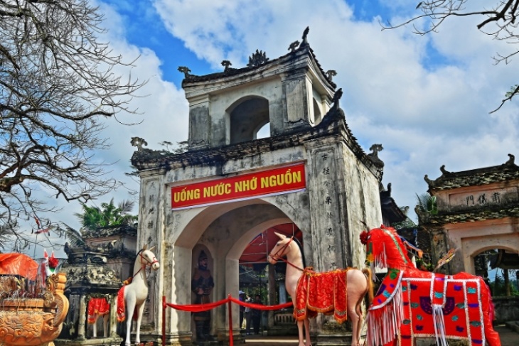 Bach Ma - The Best Temple In Hanoi Old Quarter, Vietnam