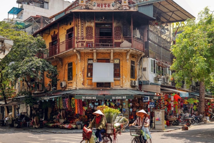 Explore The Allure Of Hanoi's Old Quarter: Endless Activities Await