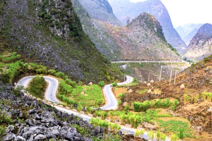 Conquer Ma Pi Leng Pass Ha Giang, Vietnam - Journey To The King Of Mountain Passes