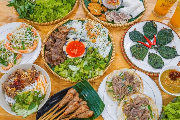 Revealing Top 12 Delicious Specialties That Must Try In Da Nang