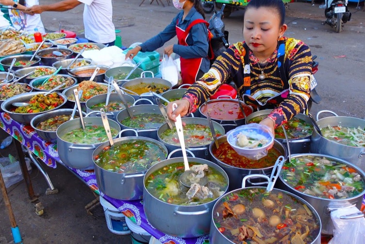 Top 07 Best Local Street Food In Siem Reap, Cambodia