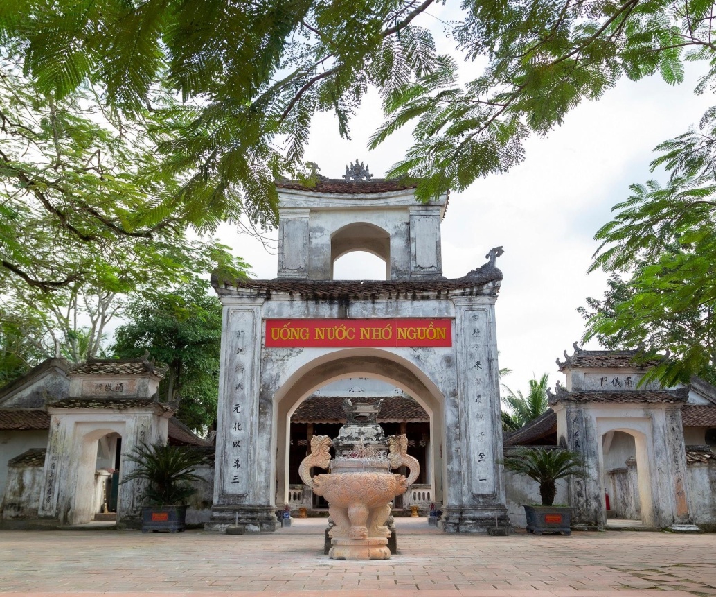 Bach Ma - The Best Temple In Hanoi Old Quarter, Vietnam