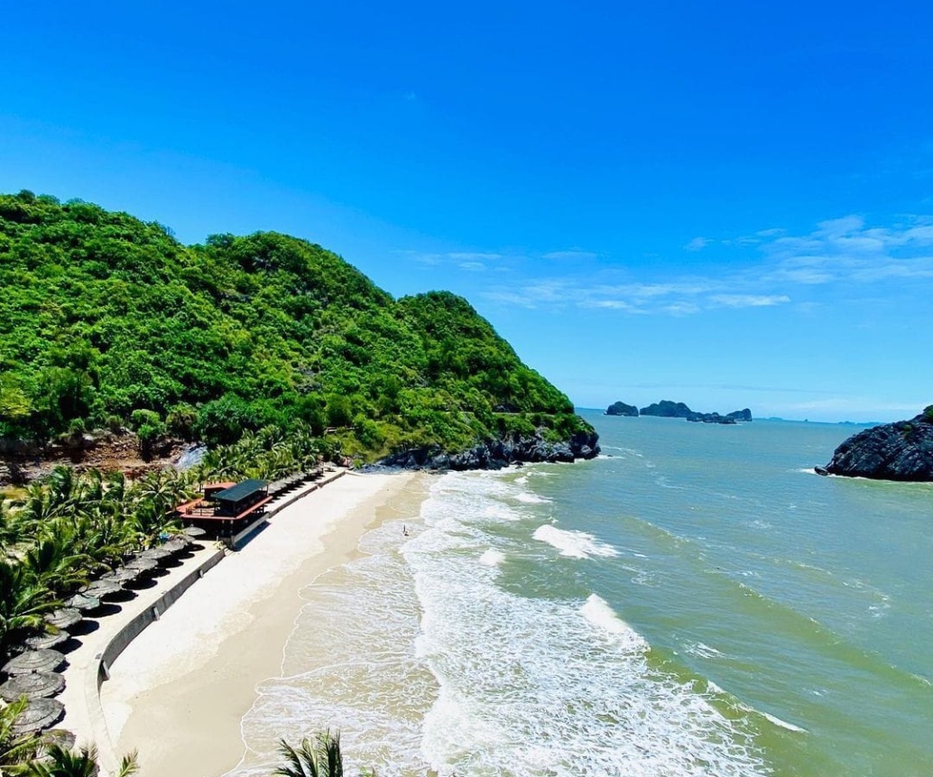 Top 05 Most Beautiful Beaches Not To Be Missed On Cat Ba Island, Vietnam