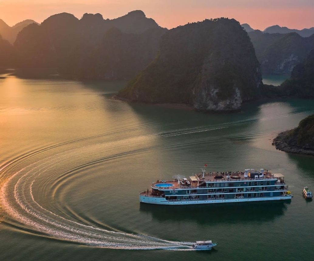 Celebrity Solstice - Super Cruise Ship Brings International Tourists To Halong