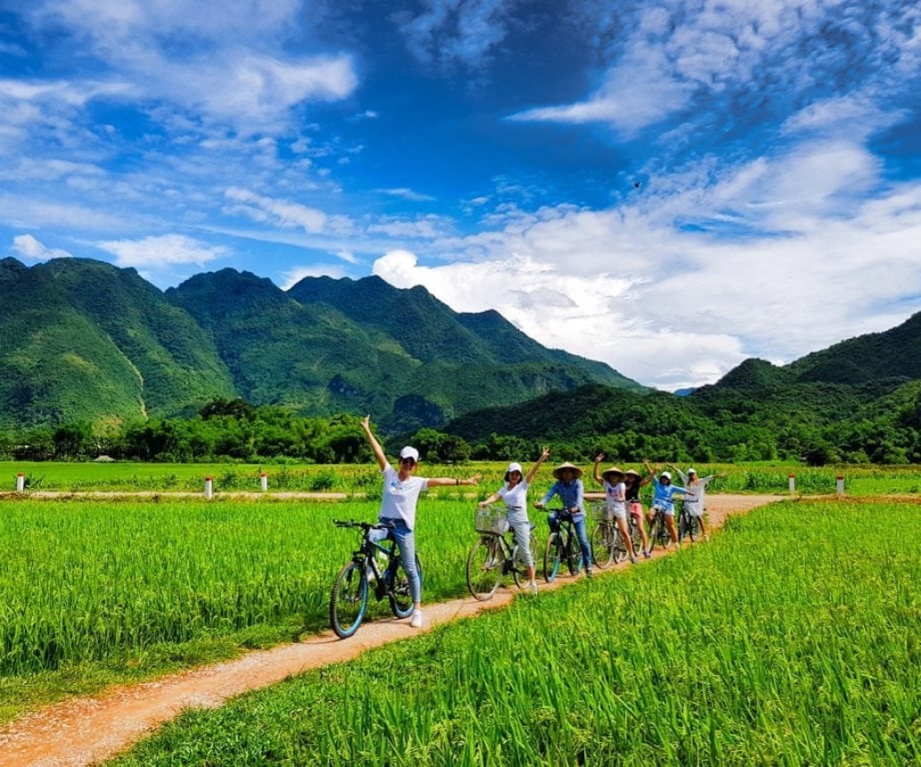 Top Best Ways To Travel From Hanoi To Mai Chau, Viet Nam