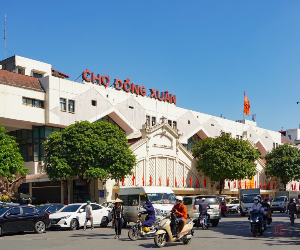 What To Buy In Dong Xuan Market? Visit The Best Market In Hanoi Old Quarter