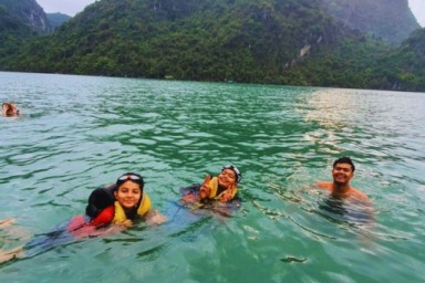 Halong Bay - Ho Dong Tien - Drum Cave - Me Cung Cave (B, L, D)