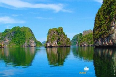 Hanoi - Tuan Chau Marina - Lan Ha bay - Ao Ech (L, D)