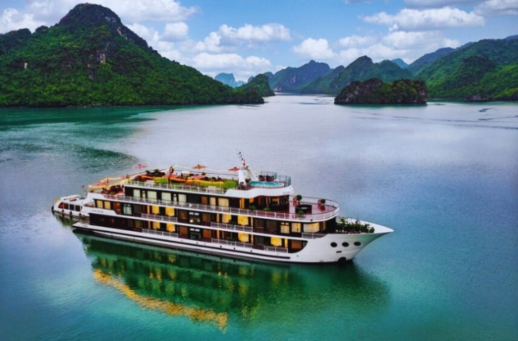 Dora Cruise Ha Long Bay