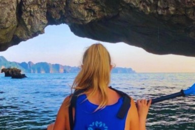 Lan Ha Bay – Dark & Bright Cave – Tuan Chau Marina – Hanoi (B, Br)