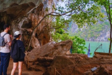 Halong Bay - Thien Canh Son cave - Halong Bay – Hanoi (B, Br)