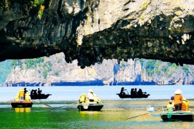 Lan Ha bay - Hoa Cuong Islet - Halong Bay - Hai Phong – Hanoi (B, Br)