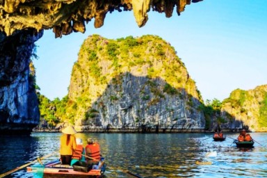 Lan Ha bay - Hoa Cuong Islet - Halong Bay - Hai Phong – Hanoi (B, Br)