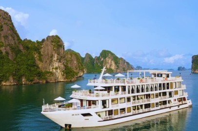 Hermes Cruise Junk Halong Bay
