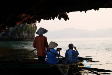 Hanoi - Lan Ha bay - Ba Trai Dao islets - Dark and Bright Cave (L, D)