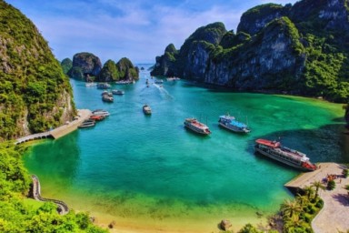 Halong Bay – Sung Sot Cave – Hanoi | Tai Chi & Disembarkation ( B, Br)