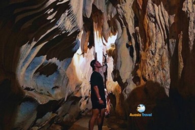 Lan Ha bay - Trung Trang cave - Tuan Chau Marina – Hanoi (B, Br)