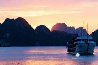 Halong Bay by Night Experience (4 Hours - Dinner Cruise)