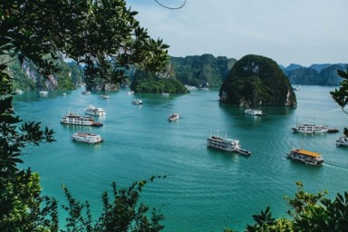 Bai Tu Long bay - Thien Canh Son cave - Hon Co island – Hanoi (B, Br)