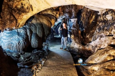 Lan Ha bay - Trung Trang cave - Hai Phong - Halong Bay – Hanoi (B, Br)