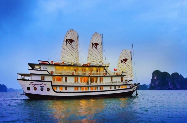 Signature Cruise Boat In Halong Bay