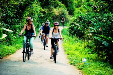 Lan Ha bay - Viet Hai village - Three Beach islets (B, L, D)