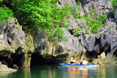 Dark and Bright Cave - Tuan Chau Marina – Hanoi (B, Br)