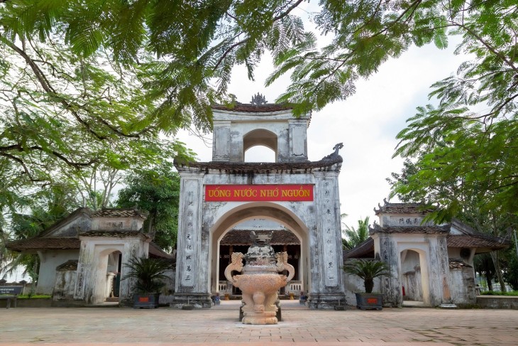 Bach Ma - The Best Temple In Hanoi Old Quarter, Vietnam Bach Ma - The Best Temple In Hanoi Old Quarter, Vietnam