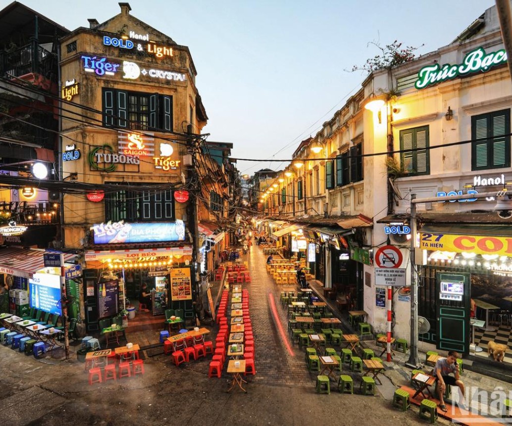 Explore The Allure Of Hanoi's Old Quarter: Endless Activities Await