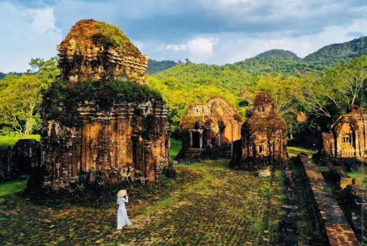 Uncover The Stories Of Central Vietnam: Best Historical Tour Destinations