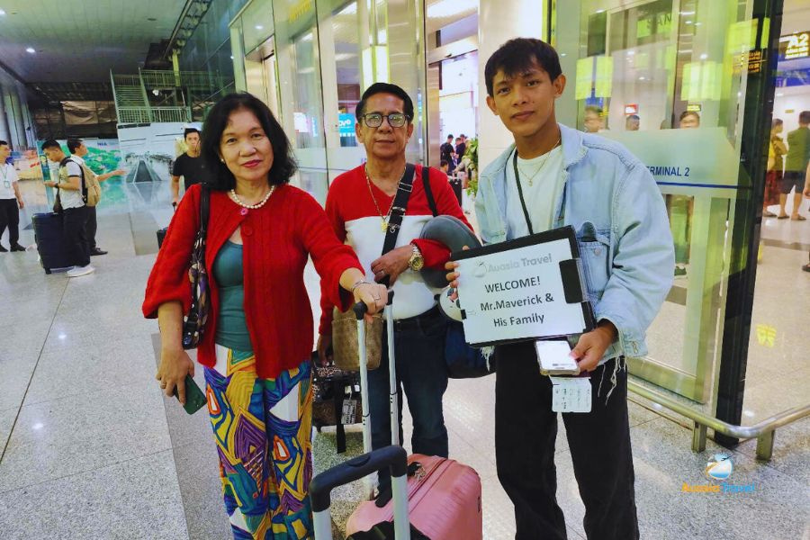 Auasia Travel’s warm welcome to Maverick and family at Hanoi Airport, Vietnam
