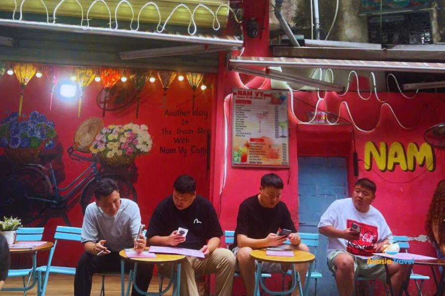 Train street in Hanoi, Vietnam – AuasiaTravel’s testimonials