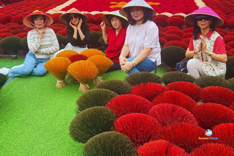 Quang Phu Cau incense village in Hanoi, Vietnam – Auasia Travel’s testimonials