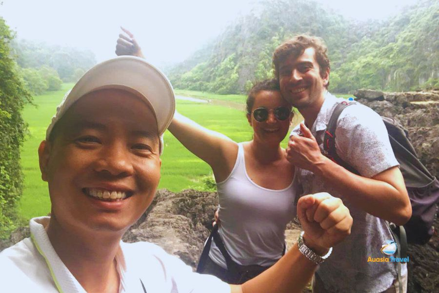 Tam Coc’s panorama in Ninh Binh, Vietnam - Auasia Travel’s Testimonials