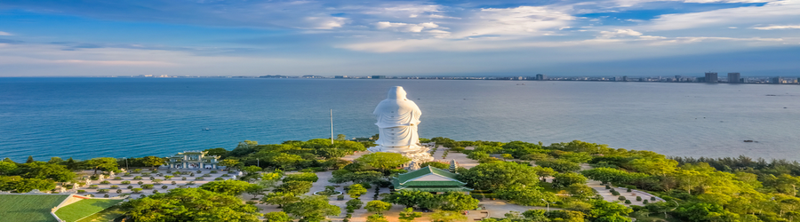 Visit-linh-ung-pagoda-on-son-tra-peninsula-when-travel-to-da-nang_AuasiaTravel