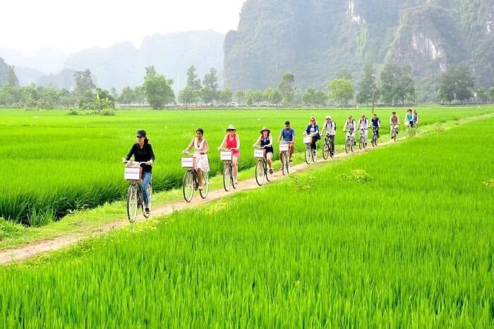 What-to-do-in-mai-chau-top-06-activities-not-to-be-missed-in-mai-chau-viet-nam_AuasiaTravel